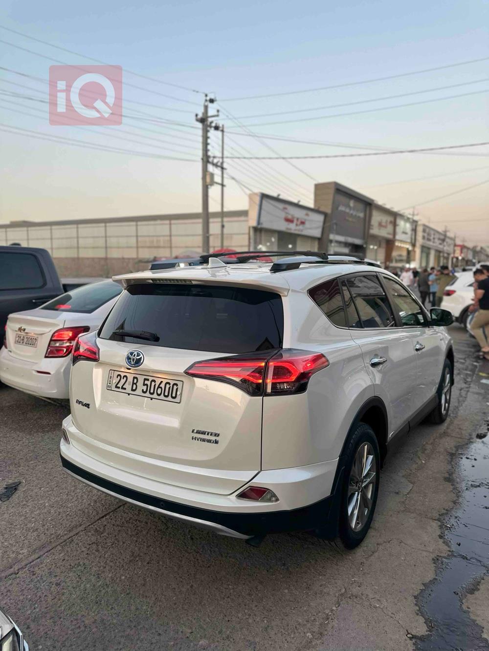 تۆیۆتا ڕاڤ 4